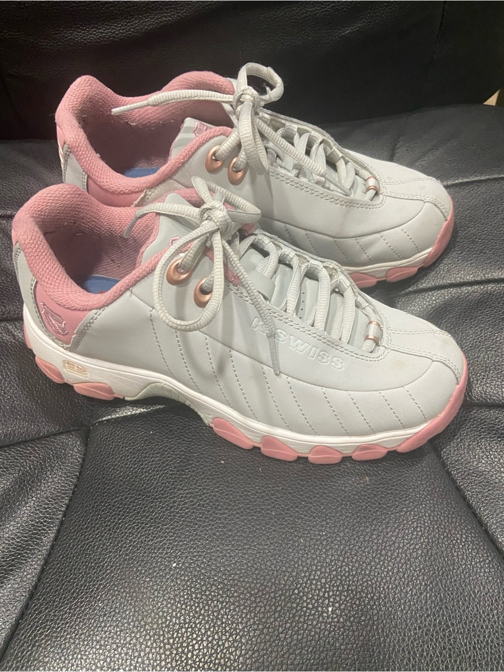 K-Swiss Women's Grey & Pink Lace-Up Sneakers Model ST-329 Sz 7